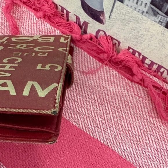 Chanel Coco kisslock wallet in fabric and leather - Picture 6 of 16